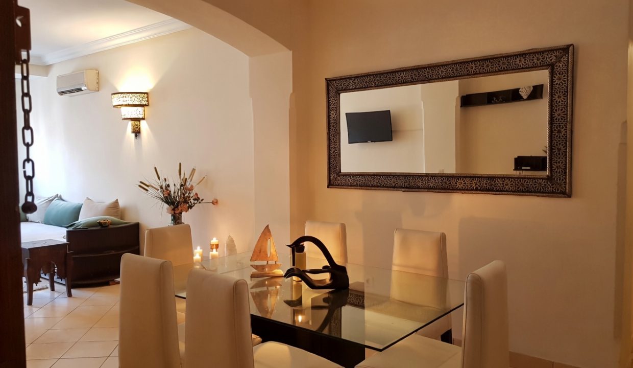 grok-image-f4ded0ee-be7e-4b6c-ab5f-77bb1205fdb0